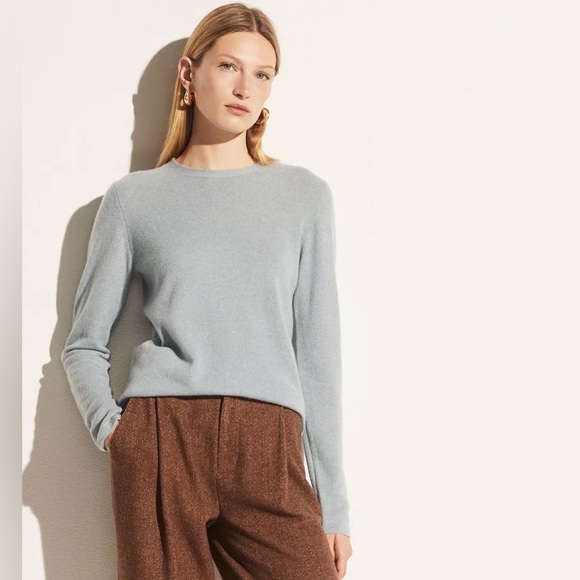 100% Cashmere Lord & Taylor sweater. Size S. - Picture 1 of 10